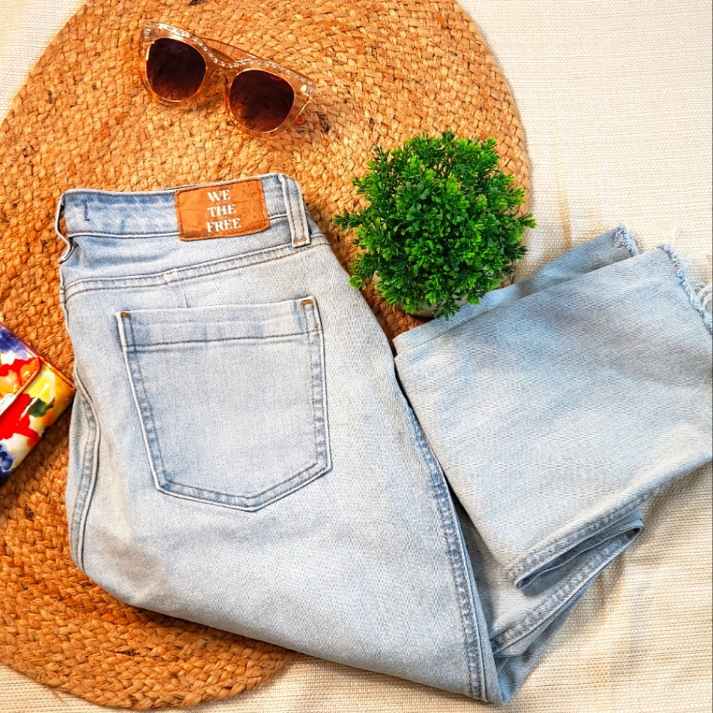 Light Blue Distressed Women's Jeans